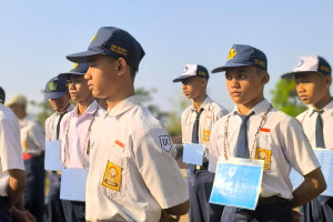 Kegiatan Masa Pengenalan Lingkungan Sekolah (MPLS) Tahun Ajaran 2024/2025 di SMA Negeri 1 Nguntoronadi